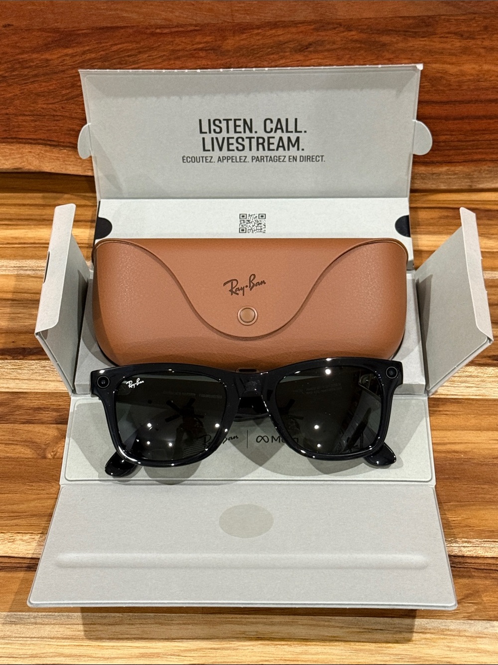 Ray-Ban Men’s Black Frame Sunglasses with Brown Case
